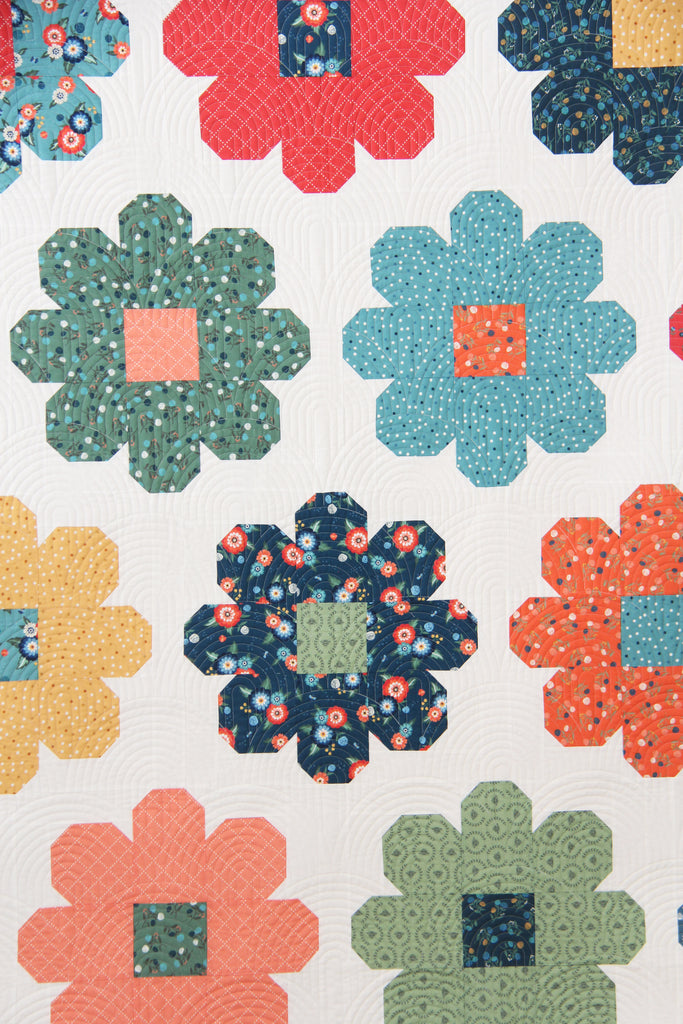 Daisy #216, PDF Pattern – Cluck Cluck Sew